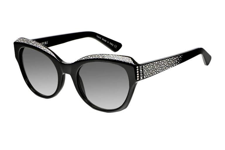 Alisea c.NR â€“ Black with clear crystals and silver laserwork