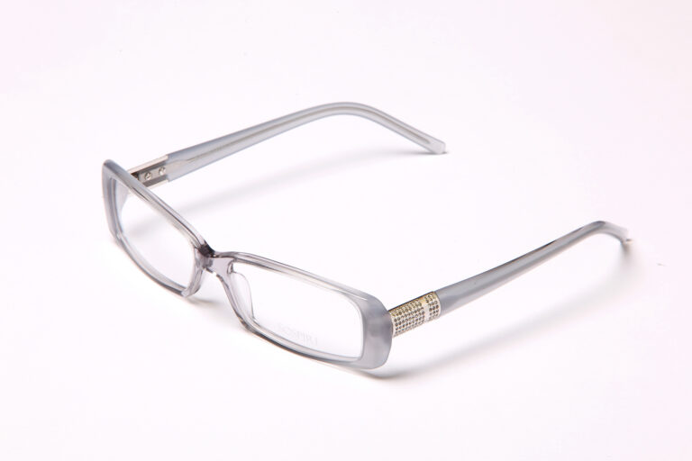 CARLOTTA c.043 â€“ Translucent grey with silver jewel component and clear crystals