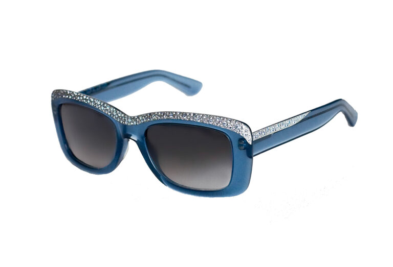ERIKA c.277 â€“ Translucent blue with light sapphire and clear crystals