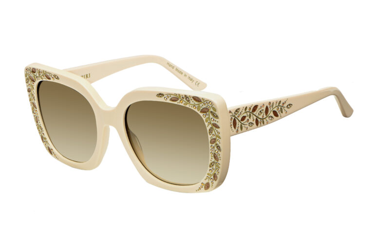 Galilea c.900 â€“ Ivory with gold crystals