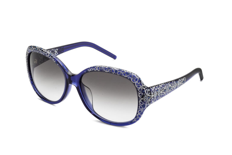 Isabella c.260 â€“ Blue with light sapphire crystals and silver laserwork