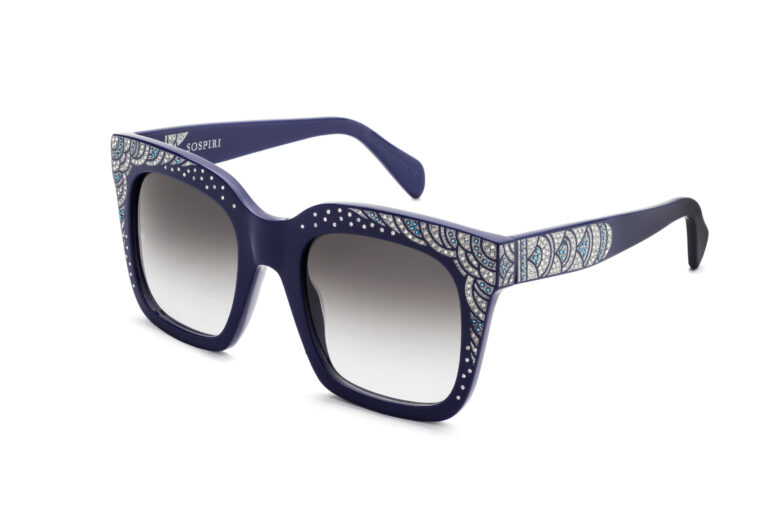 Marquesa c.410 â€“ Blue with clear and metallic blue crystals