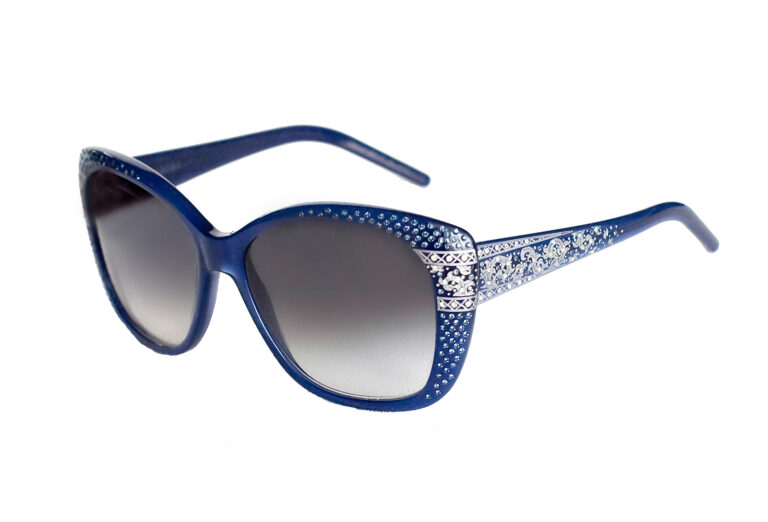 PIA c.658 â€“ Blue with sapphire and clear crystals