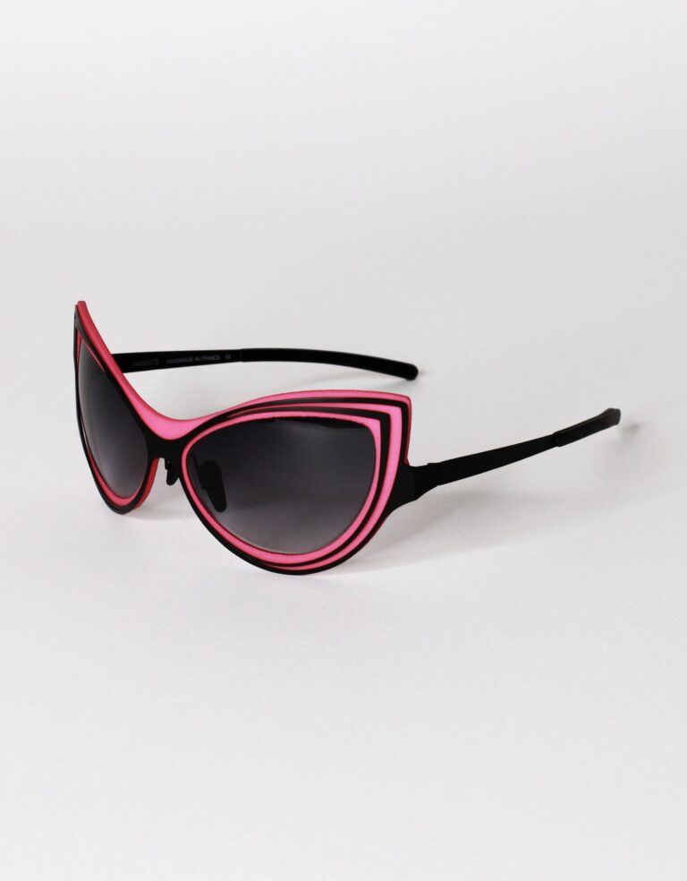 C80M - BLACK / PINK