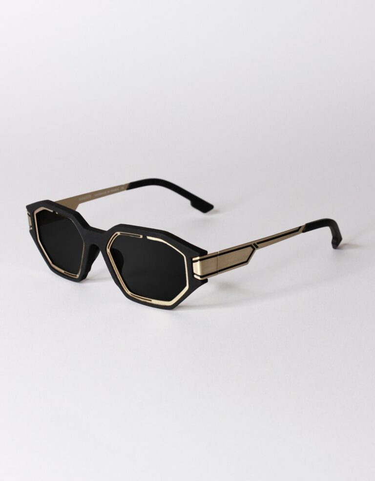 C79 - GOLD / BLACK